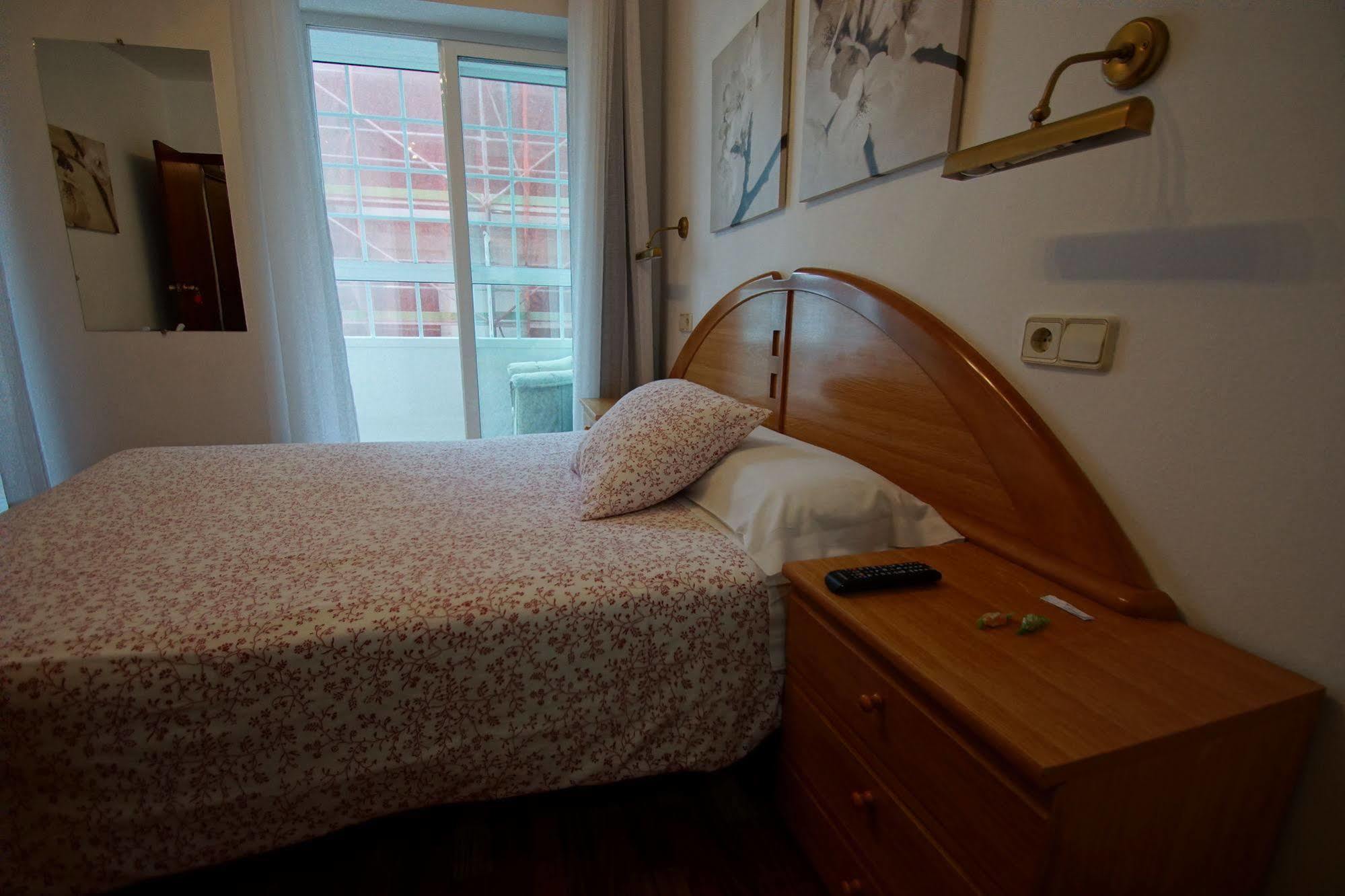 Hostal Carbonara Ла Коруня Екстериор снимка