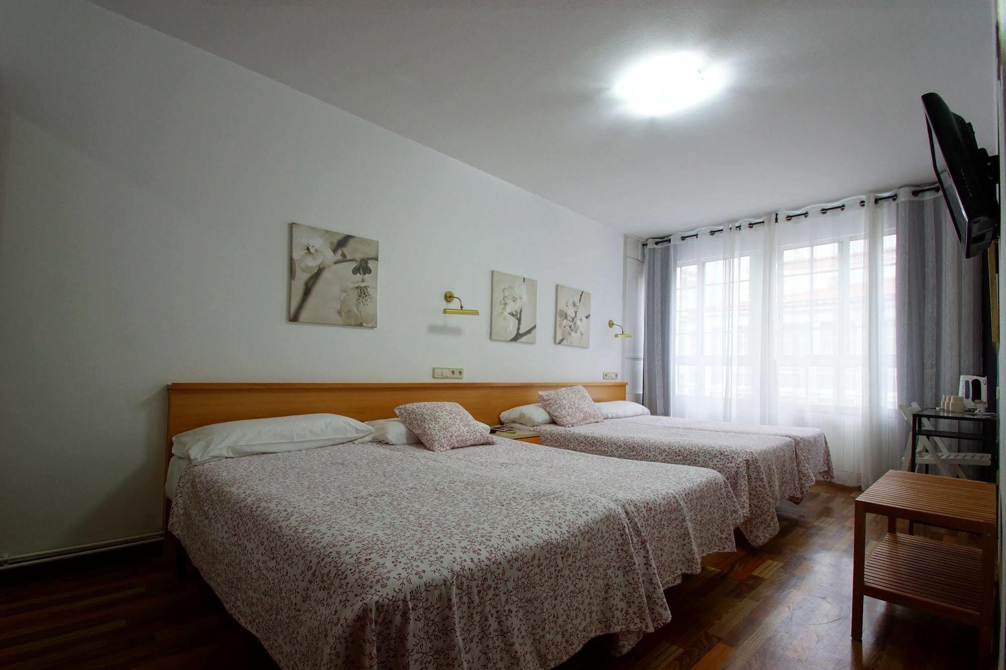 Hostal Carbonara Ла Коруня Екстериор снимка